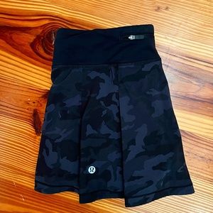 Lululemon Pace Rival Mid-Rise Skirt Sz. 8